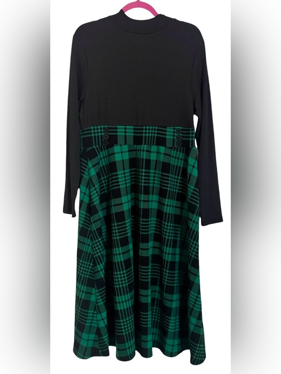 SHEIN Dresses & Skirts - SHEIN Black Top with Green Plaid Midi Dress